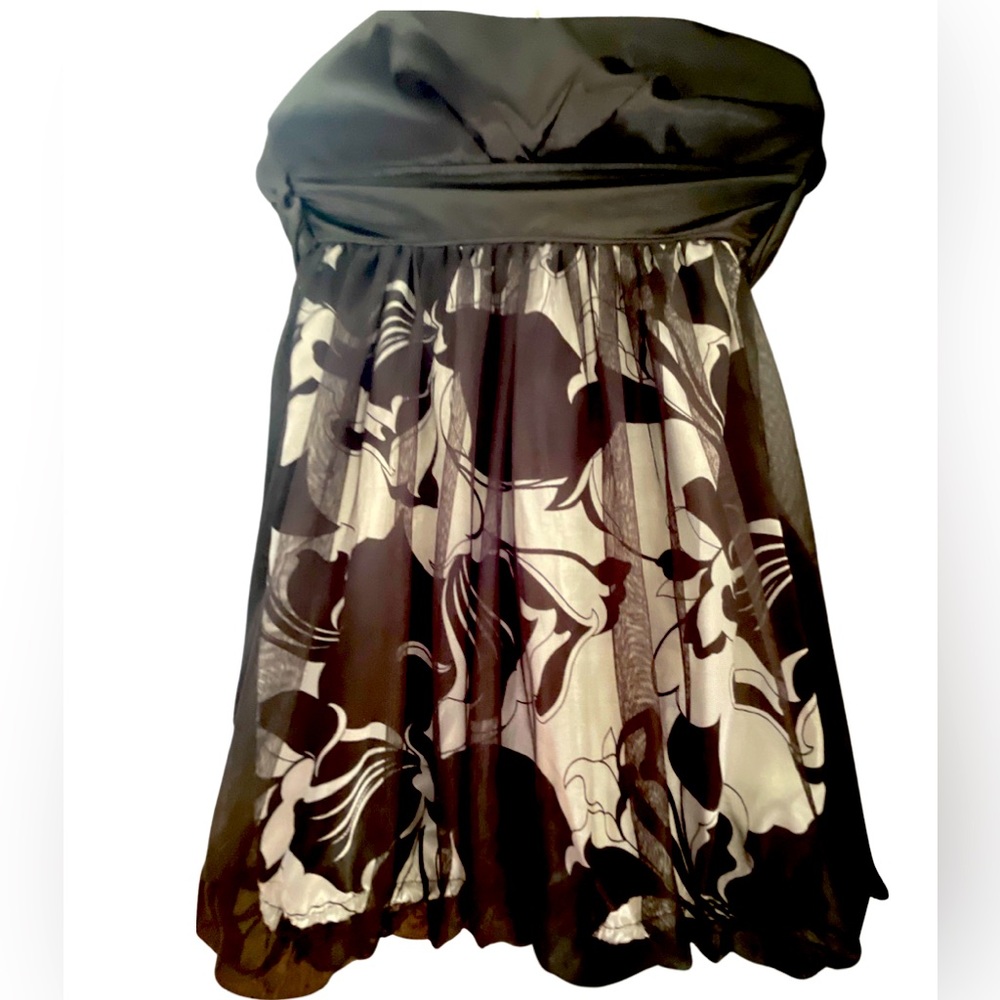 Size 3 -Satin and Tulle dress 👗 CUTENESS OVERLOAD 🤍🤍🖤🤍🖤